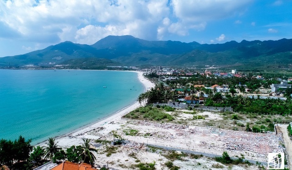 Cắt cơn sốt đất, hết thời chụp giật ở Khánh Hòa - 2 Cắt cơn sốt đất, hết thời chụp giật ở Khánh Hòa - 2