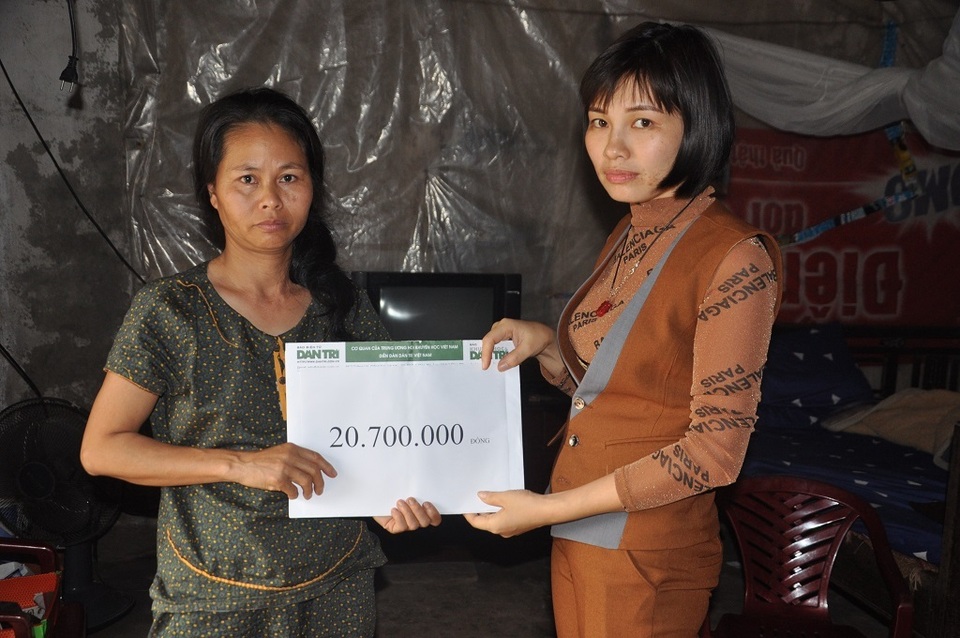 Bạn đọc giúp người mẹ bị câm điếc hơn 20 triệu đồng - 3 Bạn đọc giúp người mẹ bị câm điếc hơn 20 triệu đồng - 3