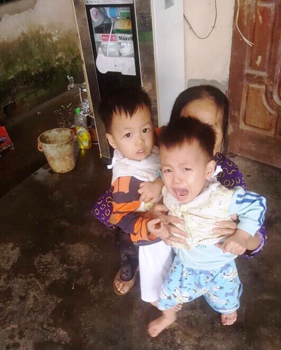 Chồng chết vì tai nạn giao thông, vợ và 3 con thơ dại lâm cảnh đường cùng - 4 Chồng chết vì tai nạn giao thông, vợ và 3 con thơ dại lâm cảnh đường cùng - 4