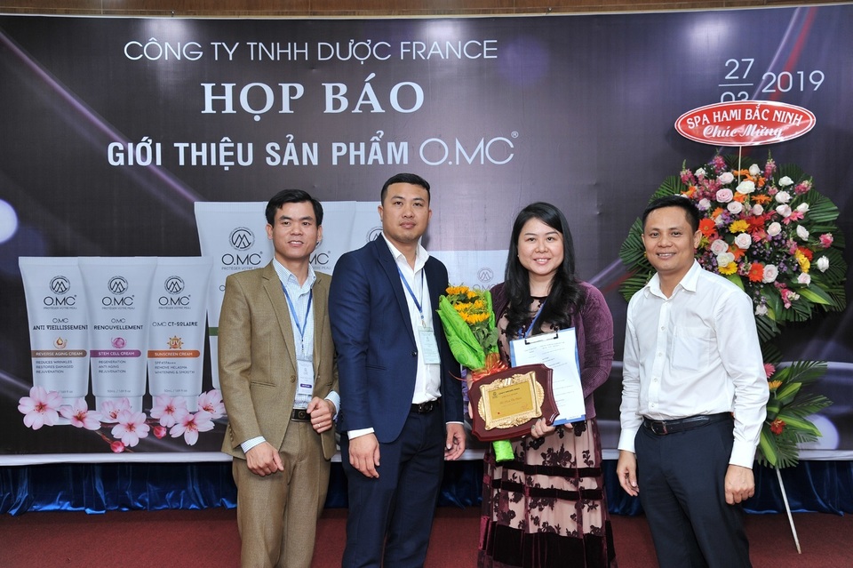 OMC- Dòng sản phẩm chăm sóc da cao cấp mới ra mắt của công ty dược France - 3 OMC- Dòng sản phẩm chăm sóc da cao cấp mới ra mắt của công ty dược France - 3