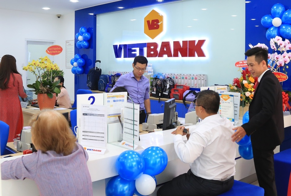 Vietbank Chi nhánh Bắc Sài Gòn tưng bừng khai trương, ngập tràn quà tặng - 2 Vietbank Chi nhánh Bắc Sài Gòn tưng bừng khai trương, ngập tràn quà tặng - 2