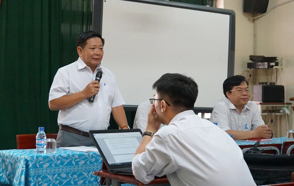 Vụ học sinh diễn kịch có “cảnh nóng”: Hiệu trưởng nói không trù dập, thầy giáo nói có - 1 Vụ học sinh diễn kịch có “cảnh nóng”: Hiệu trưởng nói không trù dập, thầy giáo nói có - 1