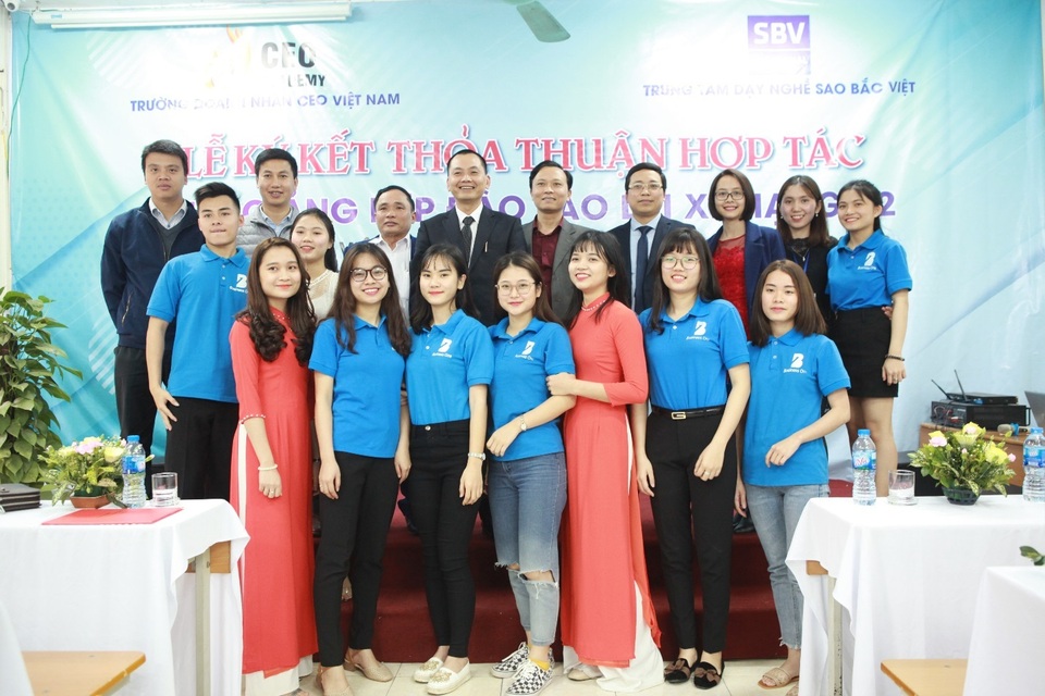 Trường Doanh Nhân CEO - nơi những bạn trẻ hiện thực giấc mơ trở thành doanh nhân - 4 Trường Doanh Nhân CEO - nơi những bạn trẻ hiện thực giấc mơ trở thành doanh nhân - 4