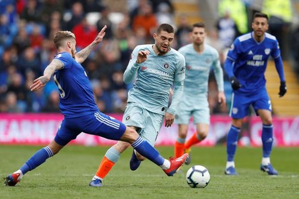 Cardiff 1-2 Chelsea: Thắng trận nhờ “bàn thắng ma” - 8 Cardiff 1-2 Chelsea: Thắng trận nhờ “bàn thắng ma” - 8
