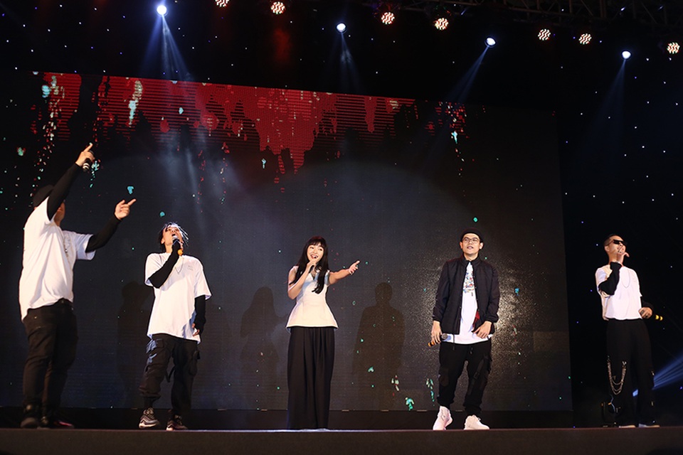 tat_den_bat_y_tuong_(8)..jpg tat_den_bat_y_tuong_(8)..jpg