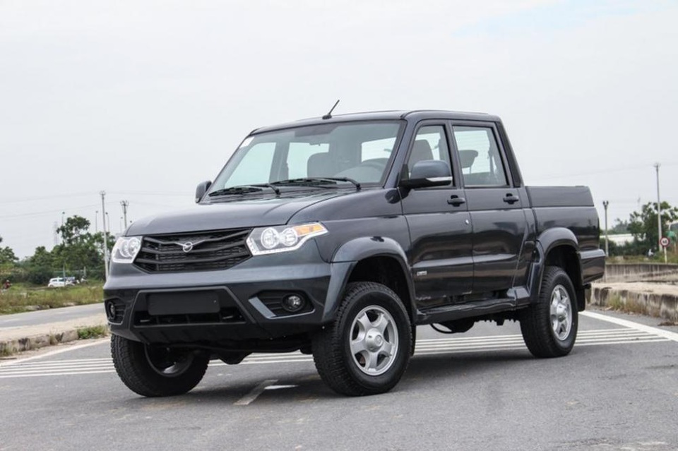 Xe Nga giá rẻ vào Việt Nam, khó vượt xe Nhật, Hàn - 4 Xe Nga giá rẻ vào Việt Nam, khó vượt xe Nhật, Hàn - 4