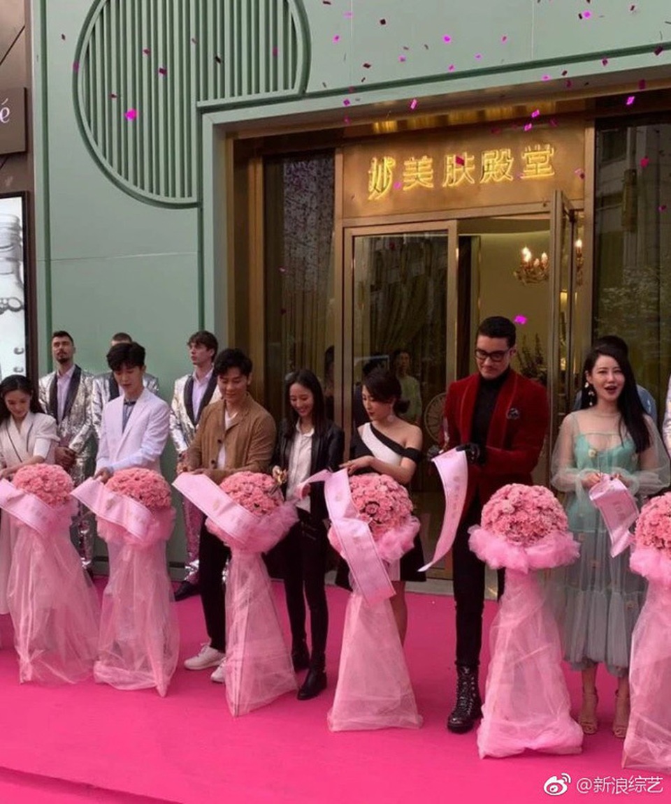 bang_2.jpg bang_2.jpg