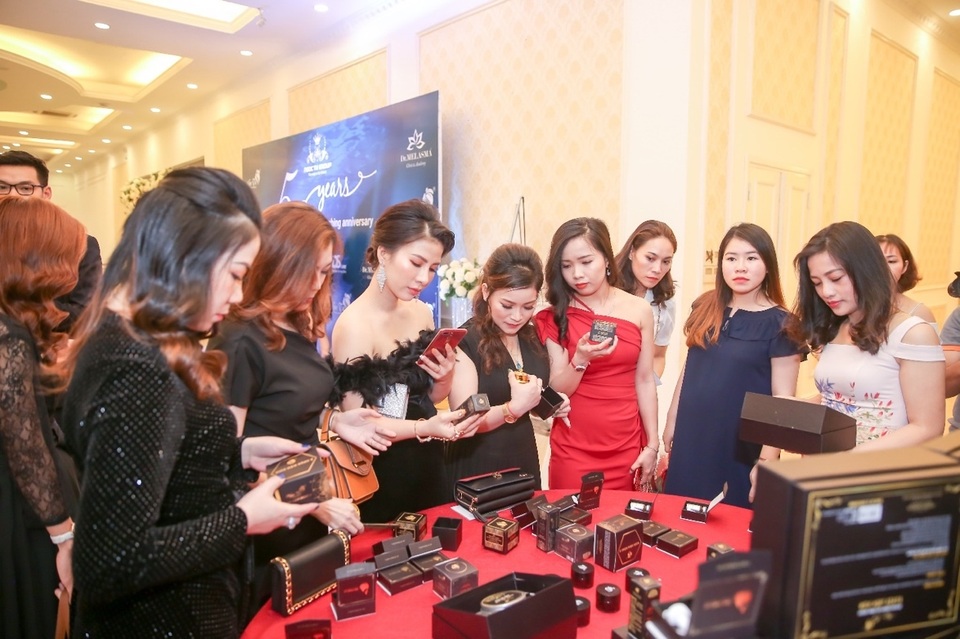Ấn tượng lễ sinh nhật lần thứ 5 và ra mắt thương hiệu mỹ phẩm mới của Ngọc Tú Group - 1 Ấn tượng lễ sinh nhật lần thứ 5 và ra mắt thương hiệu mỹ phẩm mới của Ngọc Tú Group - 1