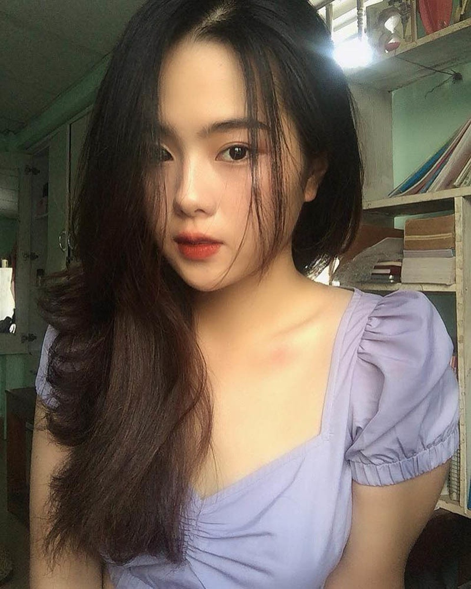 Nữ sinh xứ Huế với góc nghiêng đẹp xuất thần xao xuyến bao trái tim - 3 Nữ sinh xứ Huế với góc nghiêng đẹp xuất thần xao xuyến bao trái tim - 3