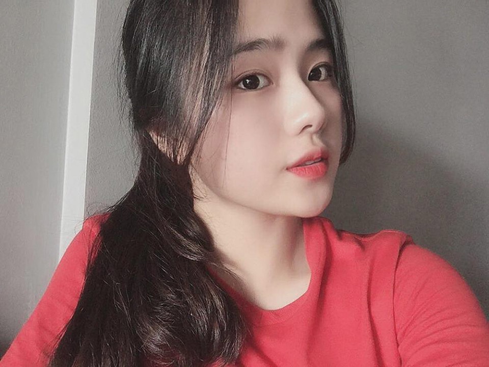 Nữ sinh xứ Huế với góc nghiêng đẹp xuất thần xao xuyến bao trái tim - 6 Nữ sinh xứ Huế với góc nghiêng đẹp xuất thần xao xuyến bao trái tim - 6