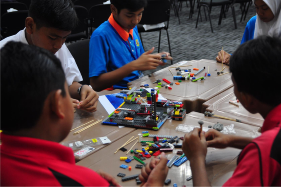 Ngày hội Khoa học công nghệ STEM Day dành cho học sinh Hà Nội - 3 Ngày hội Khoa học công nghệ STEM Day dành cho học sinh Hà Nội - 3