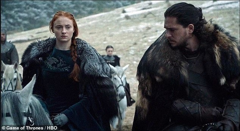 Sao phim Game of Thrones Sophie Turner tiết lộ cát sê bạn diễn cao gấp 3 lần - 2 Sao phim Game of Thrones Sophie Turner tiết lộ cát sê bạn diễn cao gấp 3 lần - 2