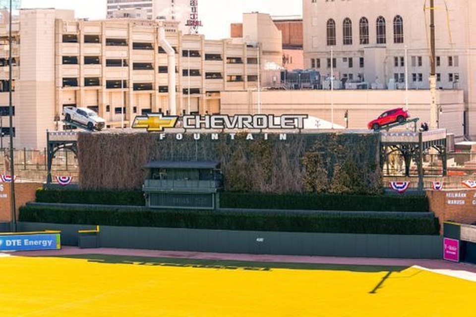 Xe GM sản xuất ở Mexico khó sống trên đất Mỹ - 2