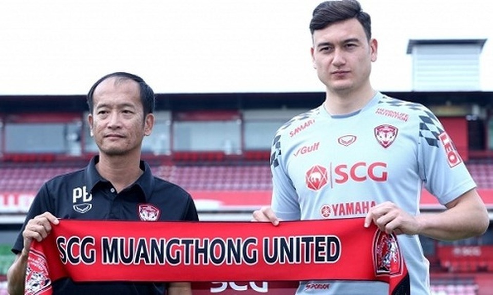 HLV Muangthong từ chức, Đặng Văn Lâm vực lại tinh thần đội bóng - 1 HLV Muangthong từ chức, Đặng Văn Lâm vực lại tinh thần đội bóng - 1