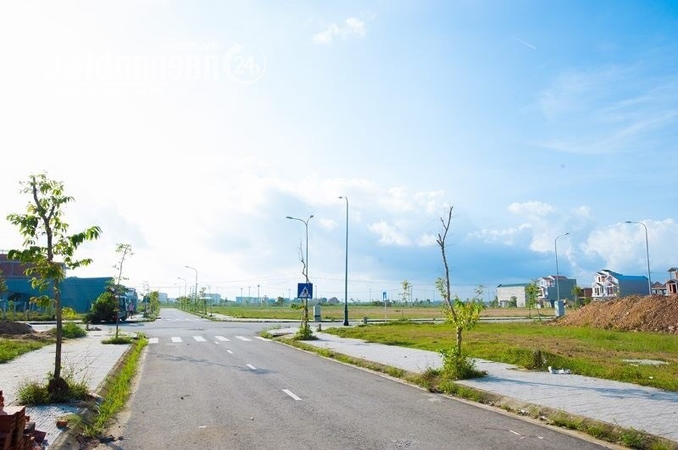 Đất Huế sốt ‘bỏng tay’, chốt lời 300% vẫn… ‘tiếc đứt ruột’ - 1 Đất Huế sốt ‘bỏng tay’, chốt lời 300% vẫn… ‘tiếc đứt ruột’ - 1