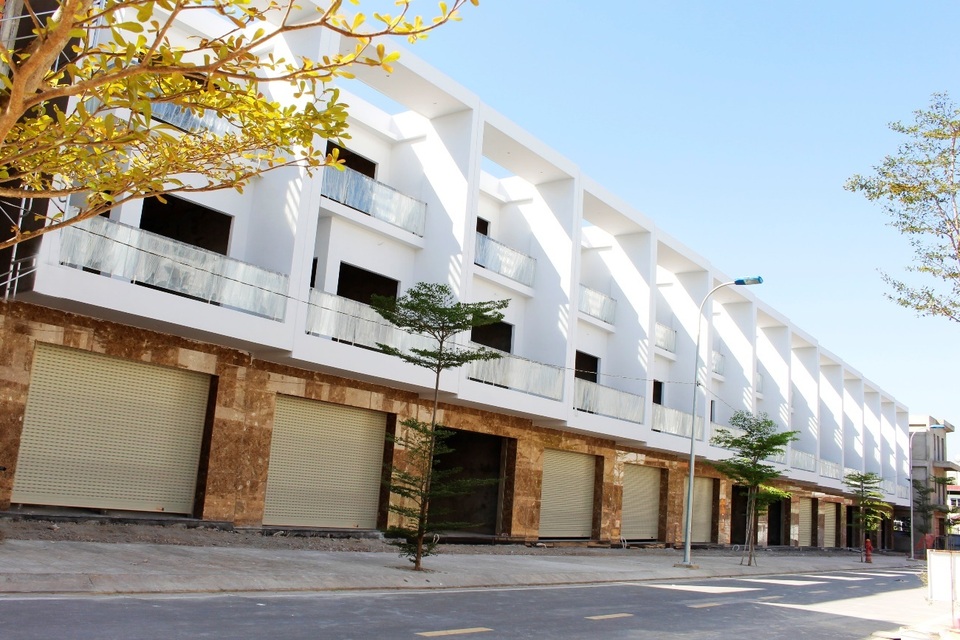Đất Xanh Đông Nam Bộ bàn giao nhà phố Sunshine Residence đúng tiến độ cam kết - 2 Đất Xanh Đông Nam Bộ bàn giao nhà phố Sunshine Residence đúng tiến độ cam kết - 2
