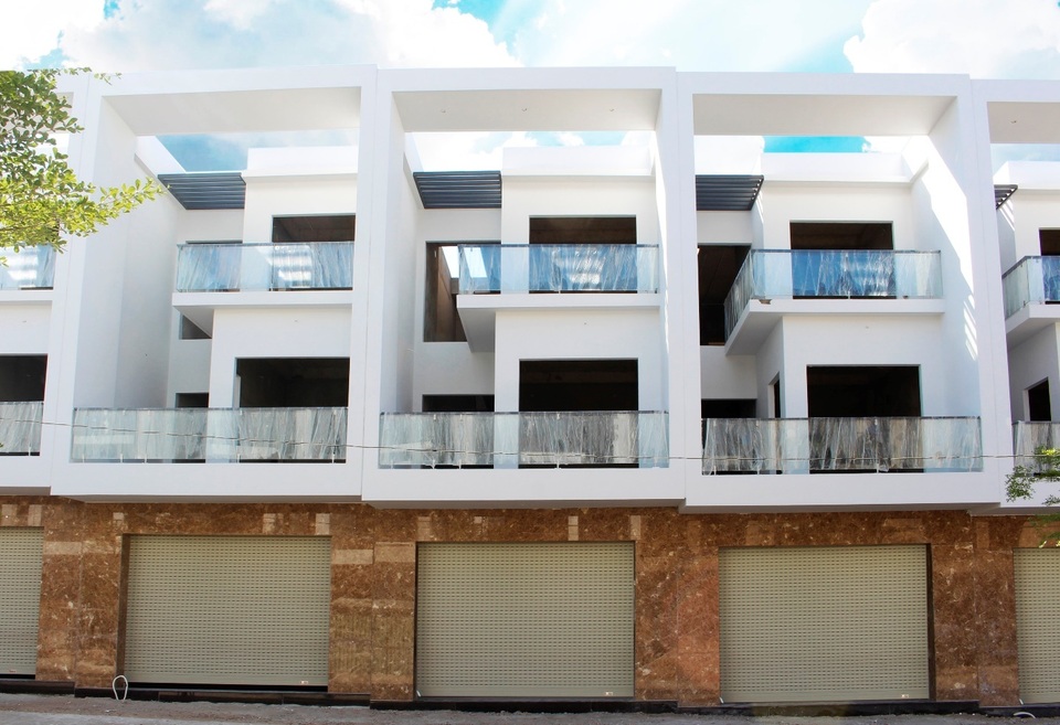 Đất Xanh Đông Nam Bộ bàn giao nhà phố Sunshine Residence đúng tiến độ cam kết - 3 Đất Xanh Đông Nam Bộ bàn giao nhà phố Sunshine Residence đúng tiến độ cam kết - 3