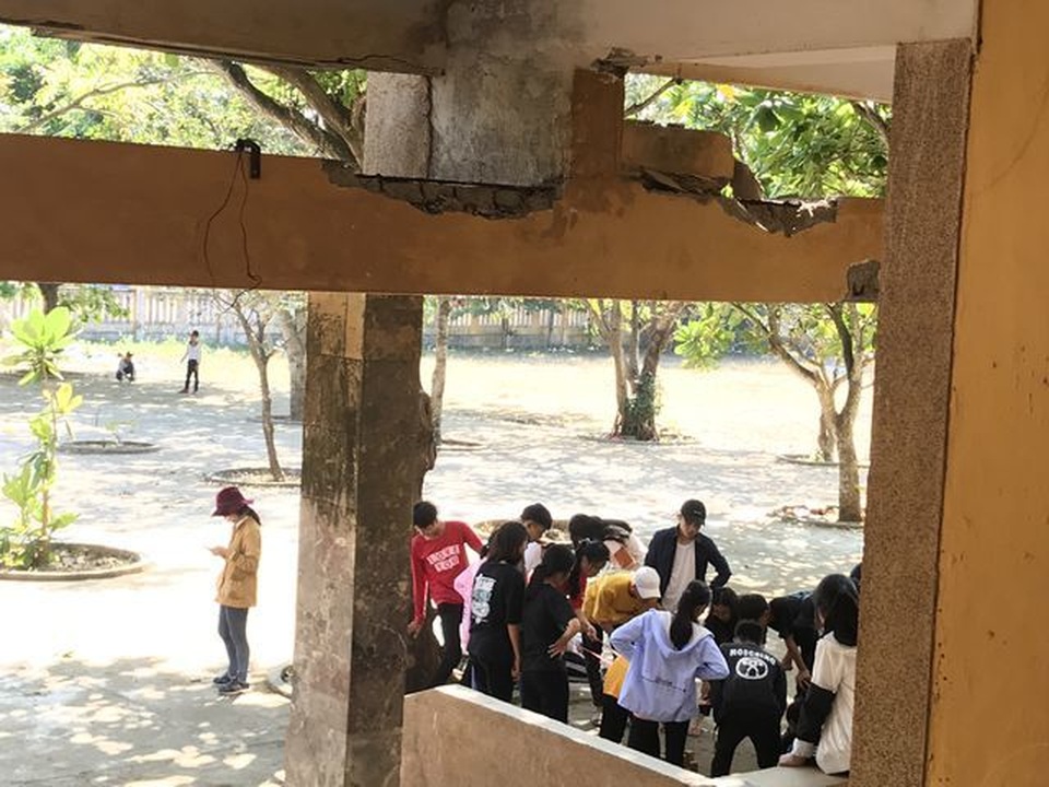 Quảng Ngãi: Chỉ đạo kiểm tra ngôi trường “vừa học vừa run” ở Lý Sơn - 1 Quảng Ngãi: Chỉ đạo kiểm tra ngôi trường “vừa học vừa run” ở Lý Sơn - 1