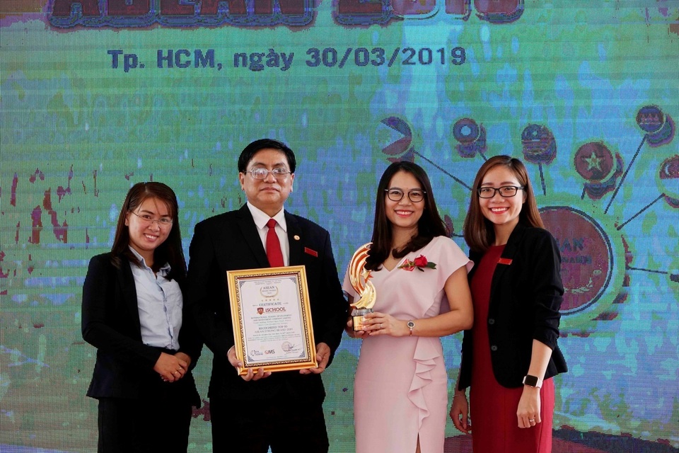iSchool lọt vào Top 10 thương hiệu mạnh ASEAN 2019 - 2 iSchool lọt vào Top 10 thương hiệu mạnh ASEAN 2019 - 2