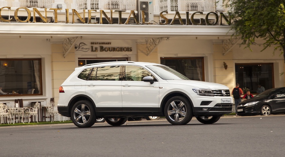 Volkswagen tặng gói du lịch “năm châu bốn bể” cho khách hàng mua xe - 2 Volkswagen tặng gói du lịch “năm châu bốn bể” cho khách hàng mua xe - 2