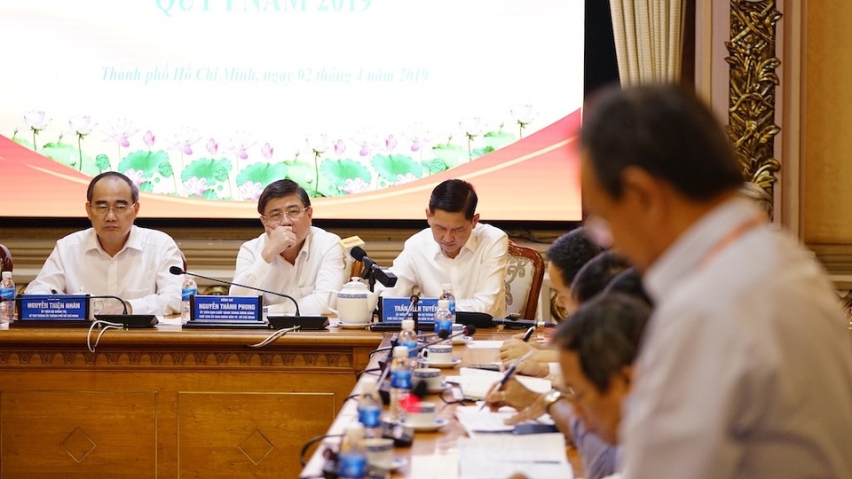 Nhiều văn bản “mật” khiến báo chí phải chạy lòng vòng vẫn không có thông tin - 2