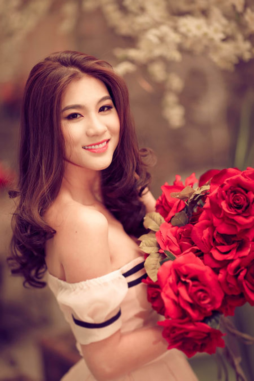 Giải đồng Siêu mẫu Việt Nam Kim Dung bí mật kết hôn trên đất Mỹ - 4 Giải đồng Siêu mẫu Việt Nam Kim Dung bí mật kết hôn trên đất Mỹ - 4