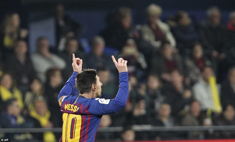 Villarreal 4-4 Barcelona: Messi, Suarez ghi bàn ở phút bù giờ - 12 Villarreal 4-4 Barcelona: Messi, Suarez ghi bàn ở phút bù giờ - 12