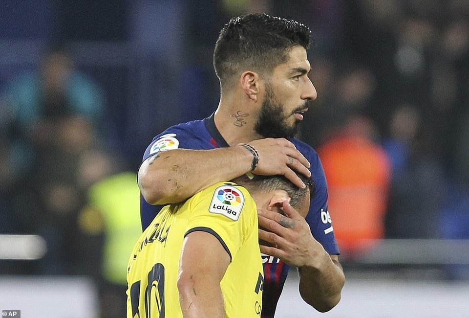Villarreal 4-4 Barcelona: Messi, Suarez ghi bàn ở phút bù giờ - 9 Villarreal 4-4 Barcelona: Messi, Suarez ghi bàn ở phút bù giờ - 9