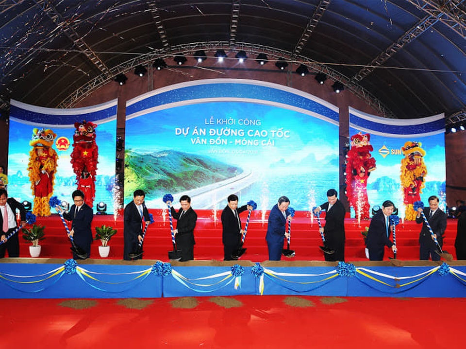 Khởi công cao tốc Vân Đồn - Móng Cái, rút ngắn thời gian từ Hà Nội đi Móng Cái - 1 Khởi công cao tốc Vân Đồn - Móng Cái, rút ngắn thời gian từ Hà Nội đi Móng Cái - 1
