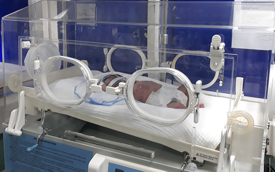 Nữ sinh lớp 11 tự sinh con trong ký túc xá rồi giấu vào sọt rác - 1 Nữ sinh lớp 11 tự sinh con trong ký túc xá rồi giấu vào sọt rác - 1