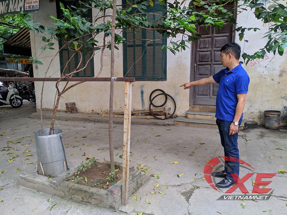 Chủ gara Hà Nội khốn khổ vì khách bỏ quên ô tô 13 năm - 2 Chủ gara Hà Nội khốn khổ vì khách bỏ quên ô tô 13 năm - 2