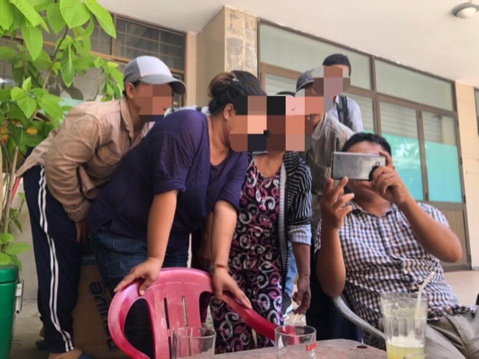 Đà Nẵng đề nghị Công an TP xác minh người sàm sỡ bé gái trong thang máy ở TPHCM - 2 Đà Nẵng đề nghị Công an TP xác minh người sàm sỡ bé gái trong thang máy ở TPHCM - 2