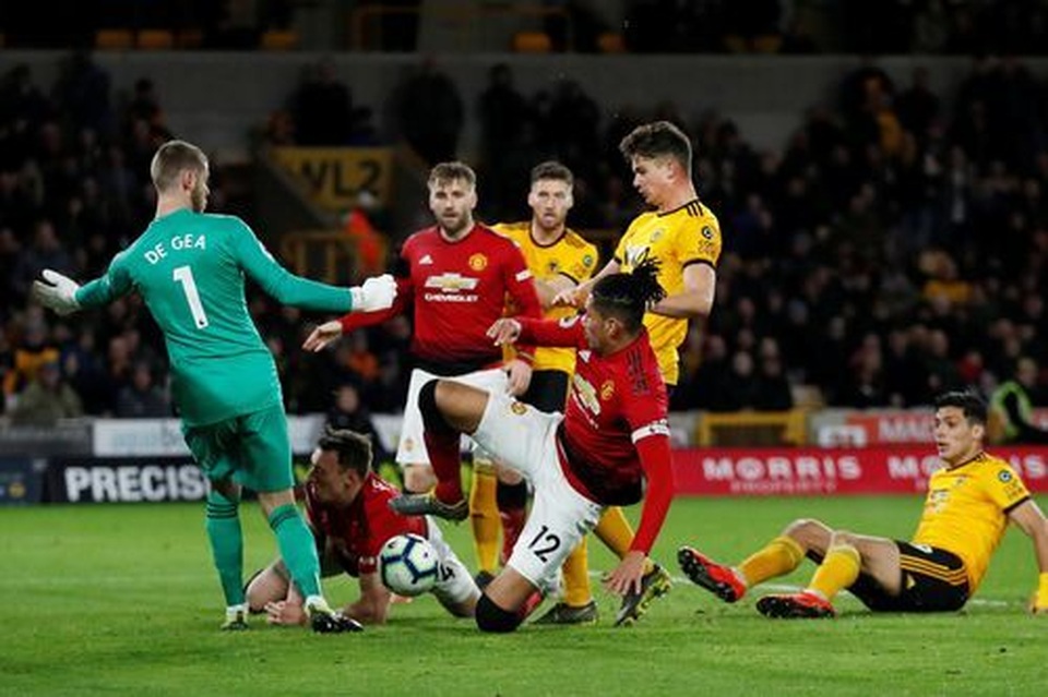 Những khoảnh khắc ở trận thua ngược của Man Utd trước Wolves - 17 Những khoảnh khắc ở trận thua ngược của Man Utd trước Wolves - 17