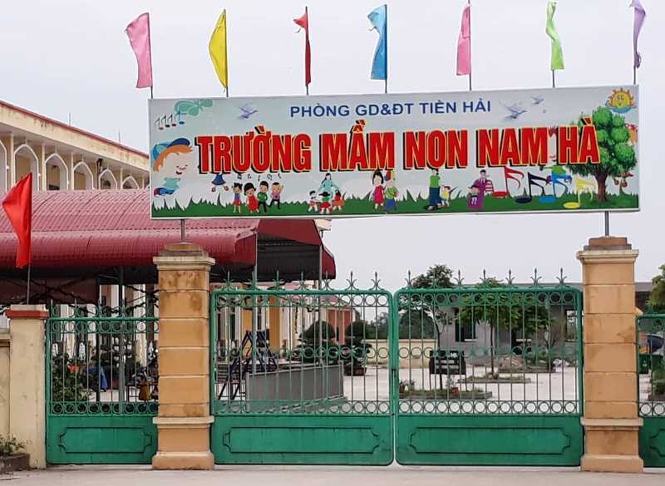 Vụ mất tiền oan vì nhận làm tranh đính đá: Chưa đủ căn cứ để khởi tố - 2 Vụ mất tiền oan vì nhận làm tranh đính đá: Chưa đủ căn cứ để khởi tố - 2