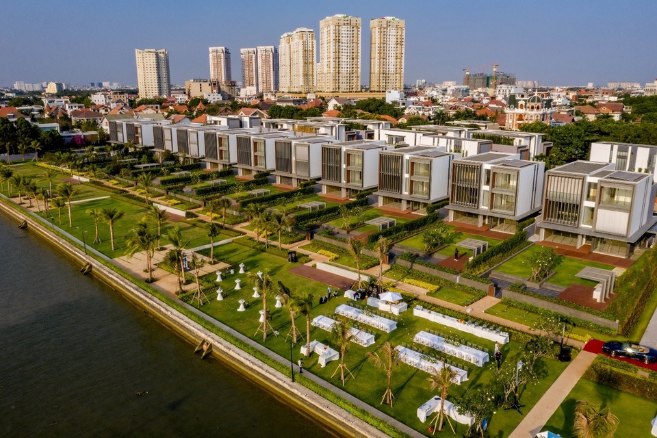 Khắc họa phong cách sống thượng lưu tại biệt thự ven sông Sài Gòn - 1 Khắc họa phong cách sống thượng lưu tại biệt thự ven sông Sài Gòn - 1