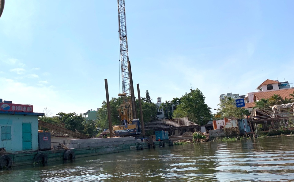 TP HCM: Dự án chống sạt lở chậm tiến độ, nỗi bất an khi mùa mưa về! - 1 TP HCM: Dự án chống sạt lở chậm tiến độ, nỗi bất an khi mùa mưa về! - 1