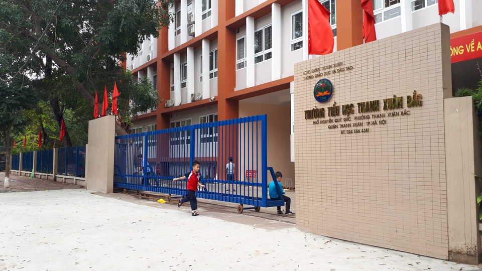 HS bị đau bụng sau bữa trưa ở trường: Tiếp tục xác minh thông tin của phụ huynh - 2 HS bị đau bụng sau bữa trưa ở trường: Tiếp tục xác minh thông tin của phụ huynh - 2
