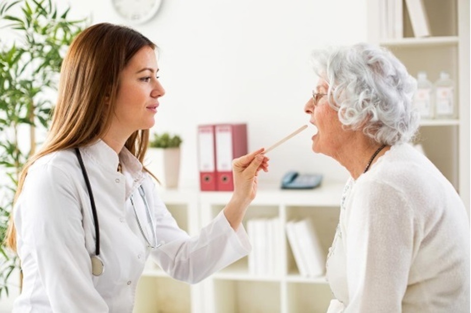 Những dấu hiệu sớm của ung thư lưỡi? - 1 Những dấu hiệu sớm của ung thư lưỡi? - 1