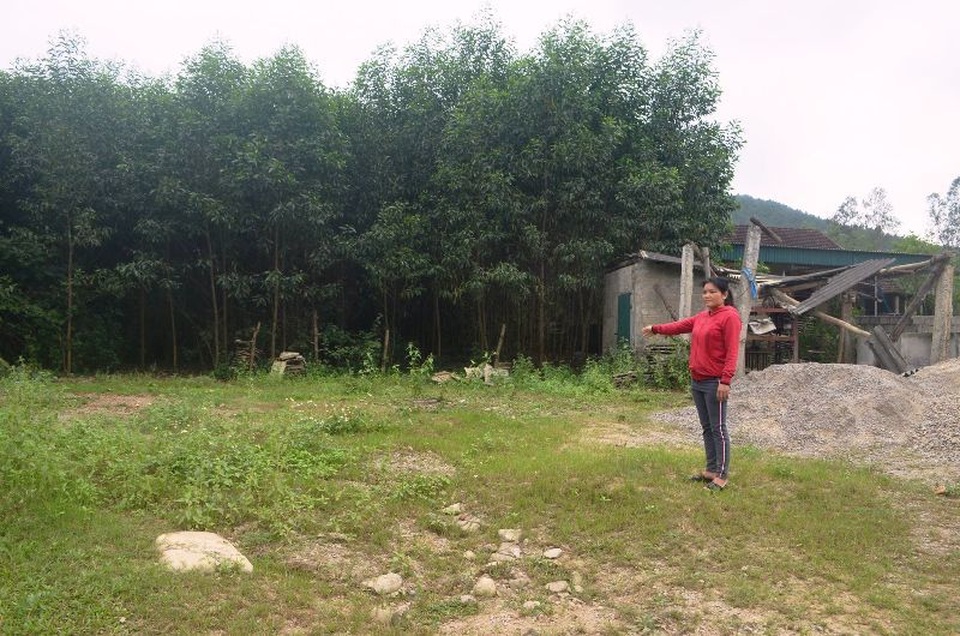 Xã bán đất “chui”, dân hơn 1 thập kỷ không làm được bìa đỏ - 3 Xã bán đất “chui”, dân hơn 1 thập kỷ không làm được bìa đỏ - 3