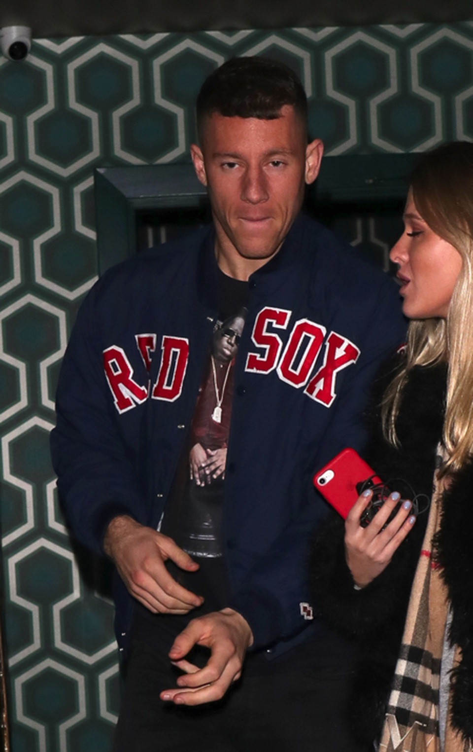 Cầu thủ Chelsea bị “khui” ảnh thác loạn bên dàn mỹ nhân bốc lửa - 1 Cầu thủ Chelsea bị “khui” ảnh thác loạn bên dàn mỹ nhân bốc lửa - 1