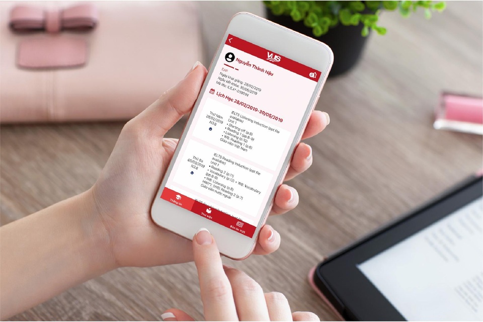 VUS ra mắt cổng thông tin liên lạc với phụ huynh và học viên - 2 VUS ra mắt cổng thông tin liên lạc với phụ huynh và học viên - 2