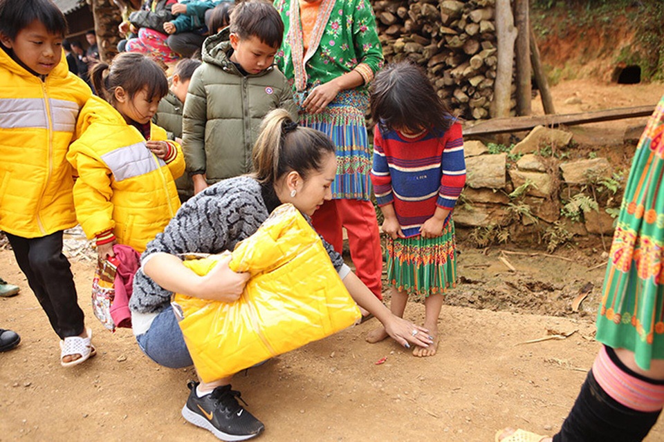 Hằng Lê – Nhà sáng lập thương hiệu YHL: “Tôi muốn lan tỏa giá trị nhân ái đến với cộng đồng” - 5 Hằng Lê – Nhà sáng lập thương hiệu YHL: “Tôi muốn lan tỏa giá trị nhân ái đến với cộng đồng” - 5