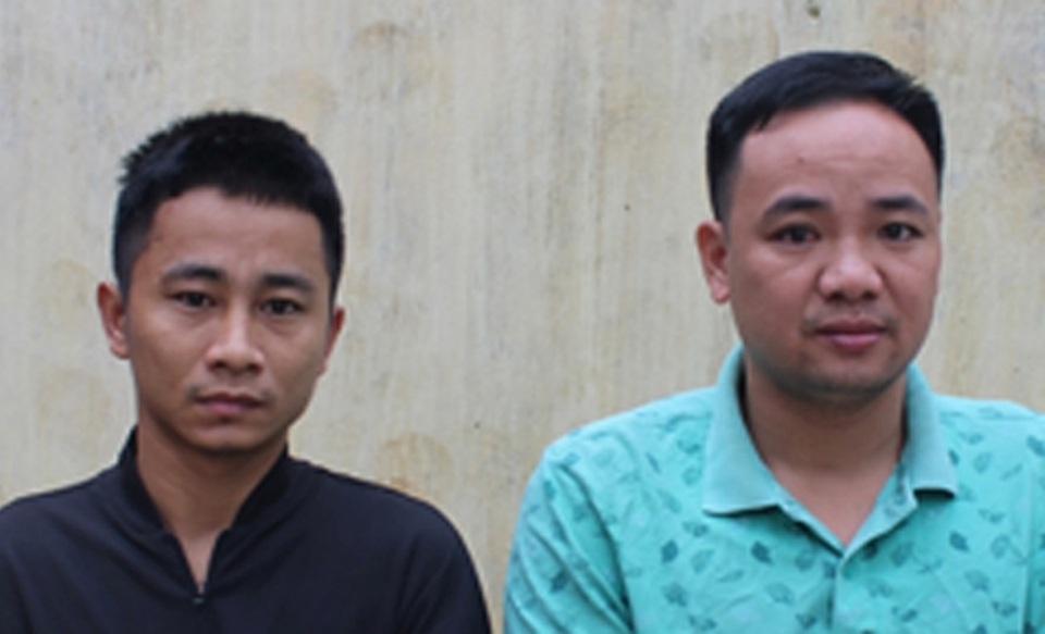 Bắt giữ 2 đối tượng chuyên cho vay lãi nặng hàng tỷ đồng - 1 Bắt giữ 2 đối tượng chuyên cho vay lãi nặng hàng tỷ đồng - 1