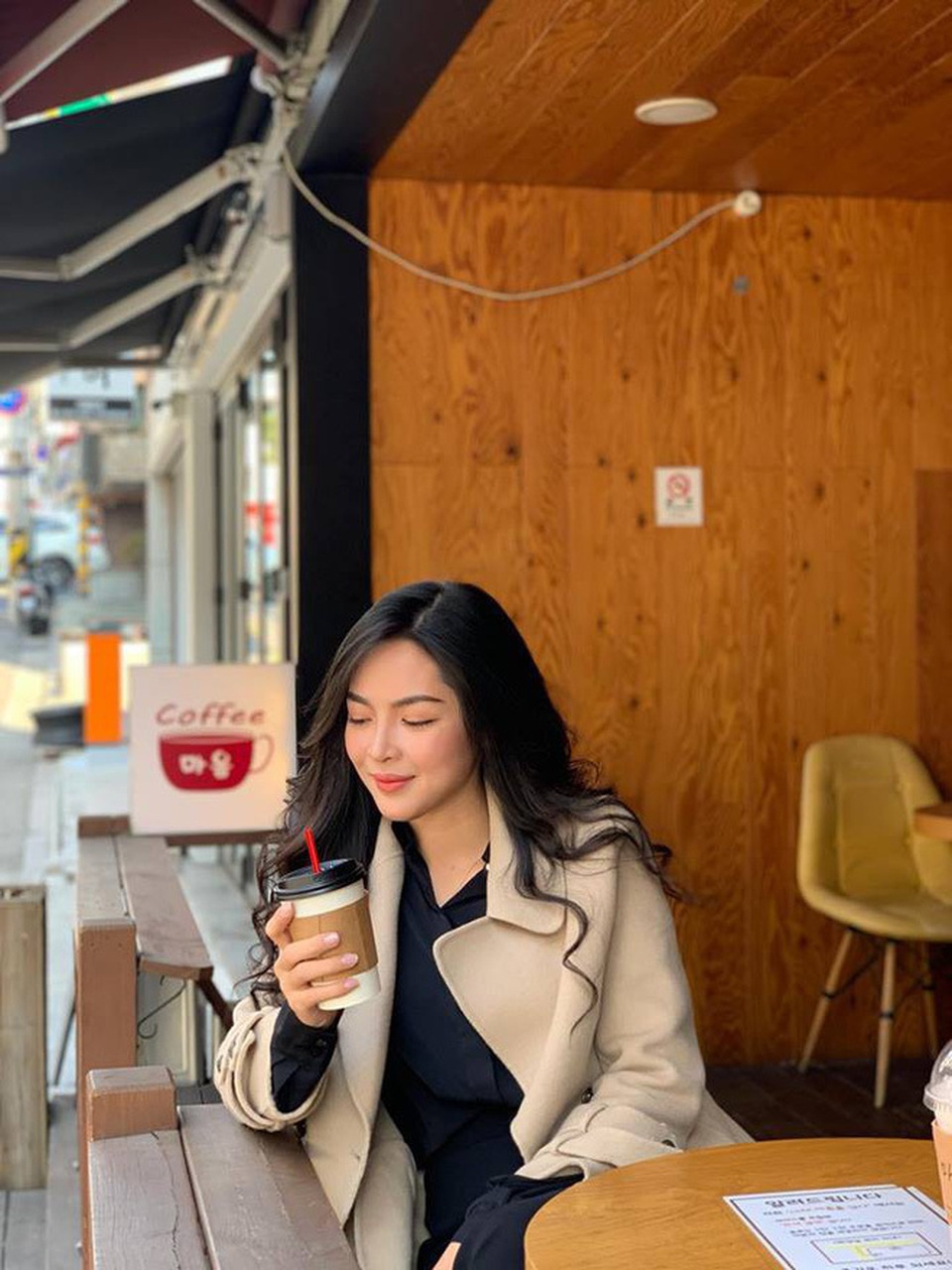 Sau 4 năm thay đổi diện mạo, hotgirl Vũ Thanh Quỳnh vẫn chưa dám... yêu - 3 Sau 4 năm thay đổi diện mạo, hotgirl Vũ Thanh Quỳnh vẫn chưa dám... yêu - 3