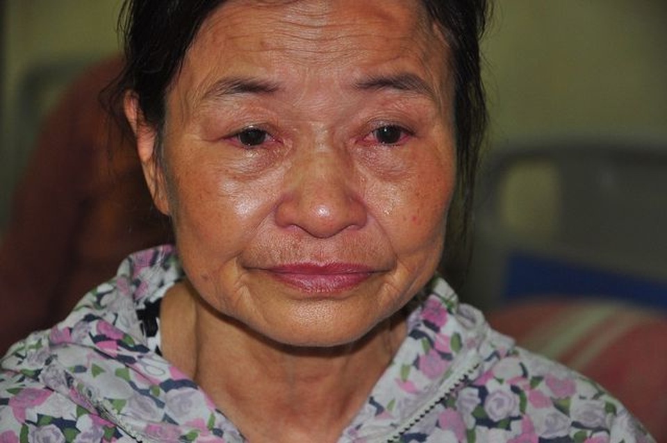 Gần 98 triệu đồng đến với gia đình bác Mỳ có 3 con bị ung thư - 1 Gần 98 triệu đồng đến với gia đình bác Mỳ có 3 con bị ung thư - 1