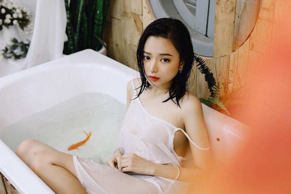 Cô gái trẻ Hải Phòng mặt đẹp như nàng thơ, thân hình cực bốc lửa - 12 Cô gái trẻ Hải Phòng mặt đẹp như nàng thơ, thân hình cực bốc lửa - 12