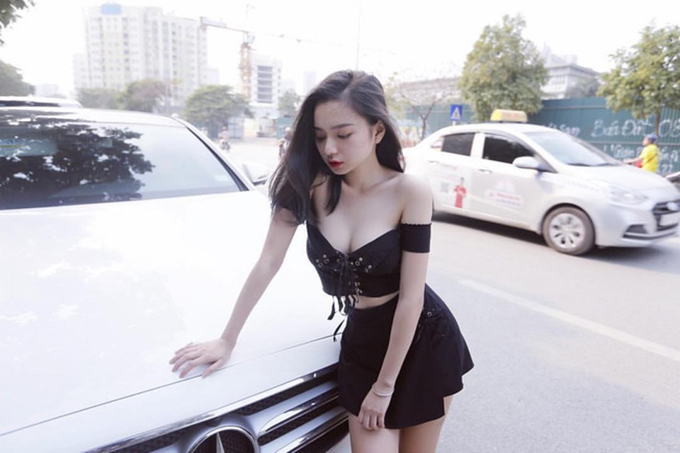 Cô gái trẻ Hải Phòng mặt đẹp như nàng thơ, thân hình cực bốc lửa - 19 Cô gái trẻ Hải Phòng mặt đẹp như nàng thơ, thân hình cực bốc lửa - 19