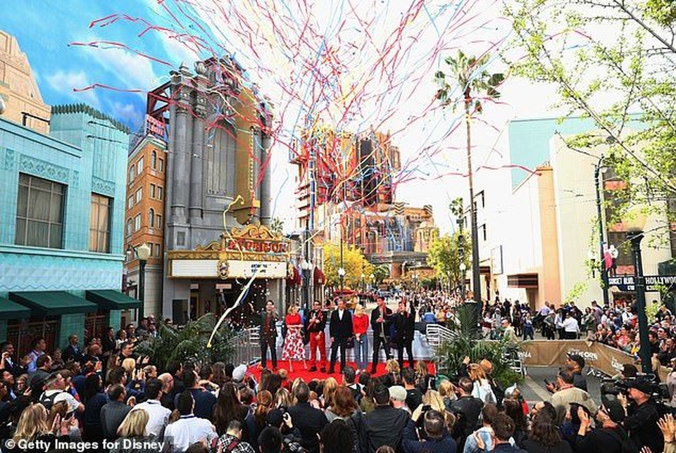 Dàn sao phim Biệt đội siêu anh hùng tái ngộ - 3 Dàn sao phim Biệt đội siêu anh hùng tái ngộ - 3