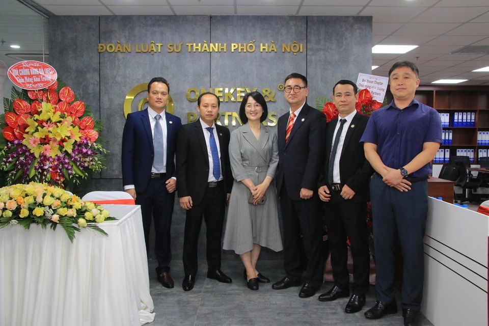 Công ty Luật Onekey Partners chính thức ra mắt trụ sở mới - 2 Công ty Luật Onekey Partners chính thức ra mắt trụ sở mới - 2