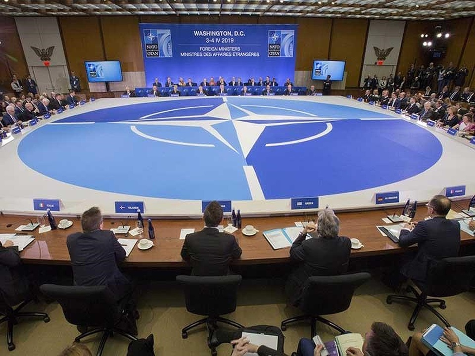 Tam giác Nga, Iran, Trung Quốc thách thức NATO - 1 Tam giác Nga, Iran, Trung Quốc thách thức NATO - 1
